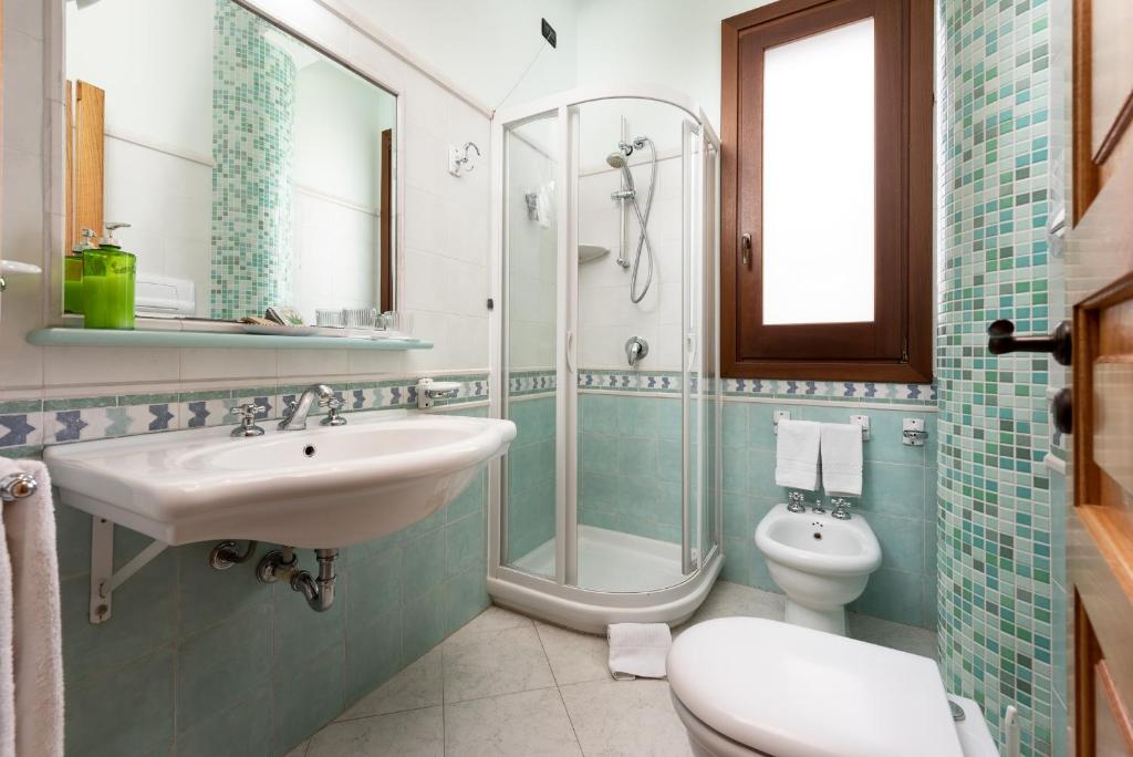 Kúpeľňa v ubytovaní Hotel Sicilya
