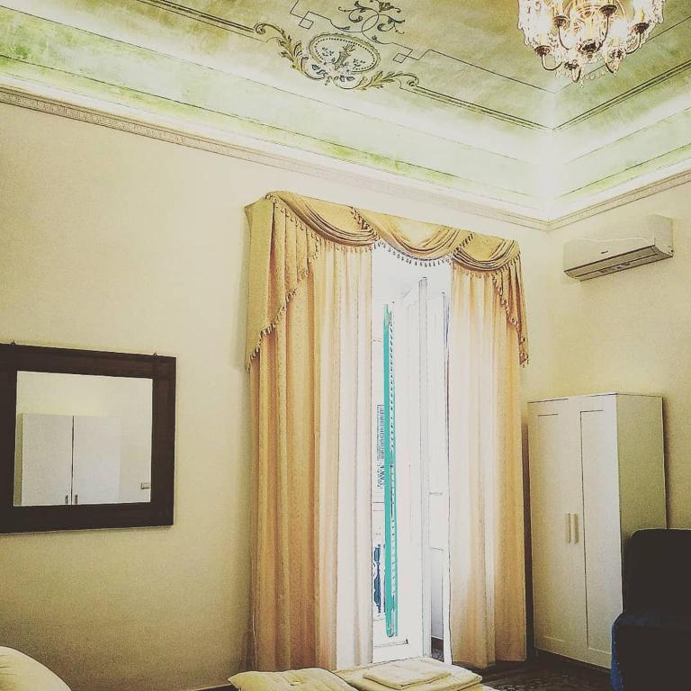 Fotografie z fotogalerie ubytování Le Suite del Teatro cucinino privato v destinaci Taranto