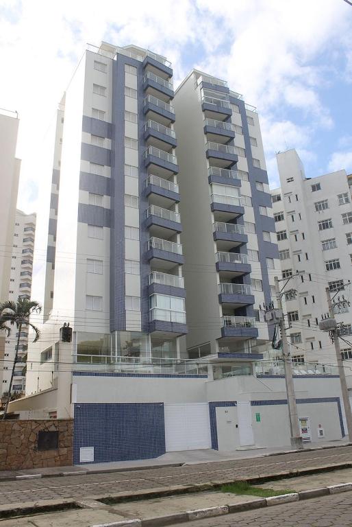  Ap novinho em frente a praia Martin de Sá