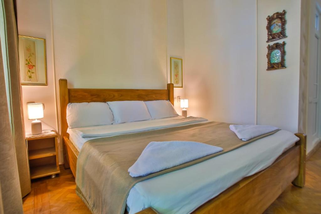 Postel nebo postele na pokoji v ubytování HOTEL VENETO