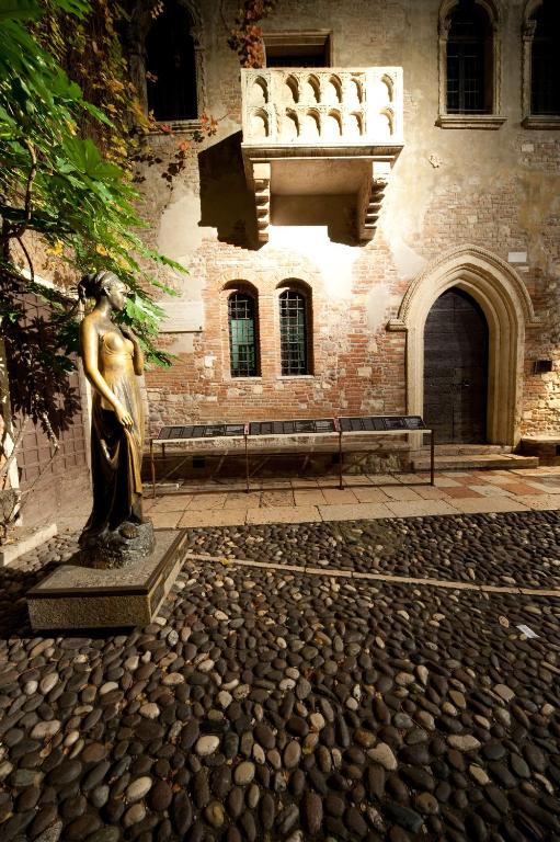 La Corte Di Giulietta - 9