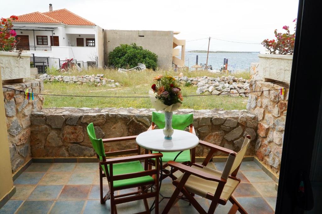 Balkón nebo terasa v ubytování Vasilaras Hotel