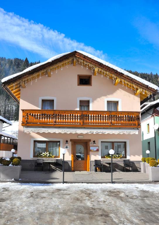 Budova, kde se hotel nachází