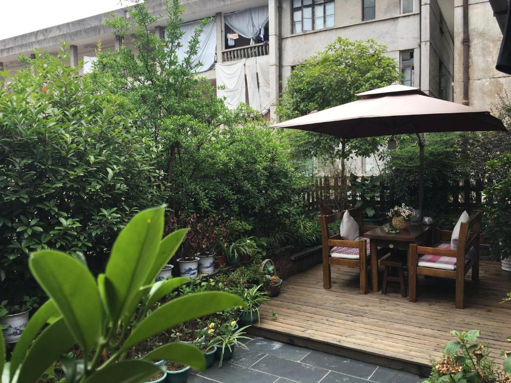 Zahrada ubytování Floral Hotel · Baihui Living Zhangjiajie