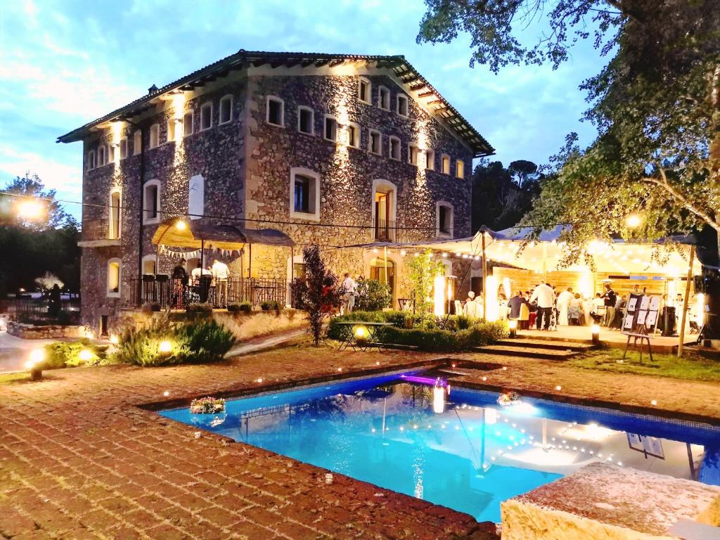 Bazén v ubytování Molí Blanc Hotel nebo v jeho okolí