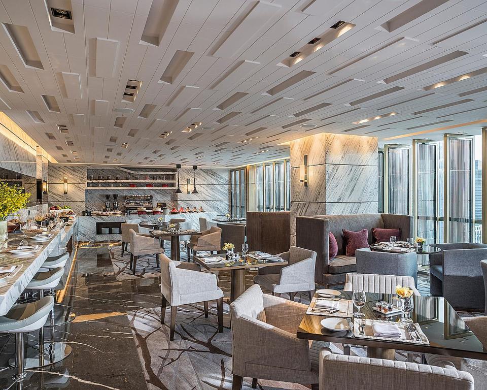 Posezení v ubytování Four Seasons Hotel Shenzhen