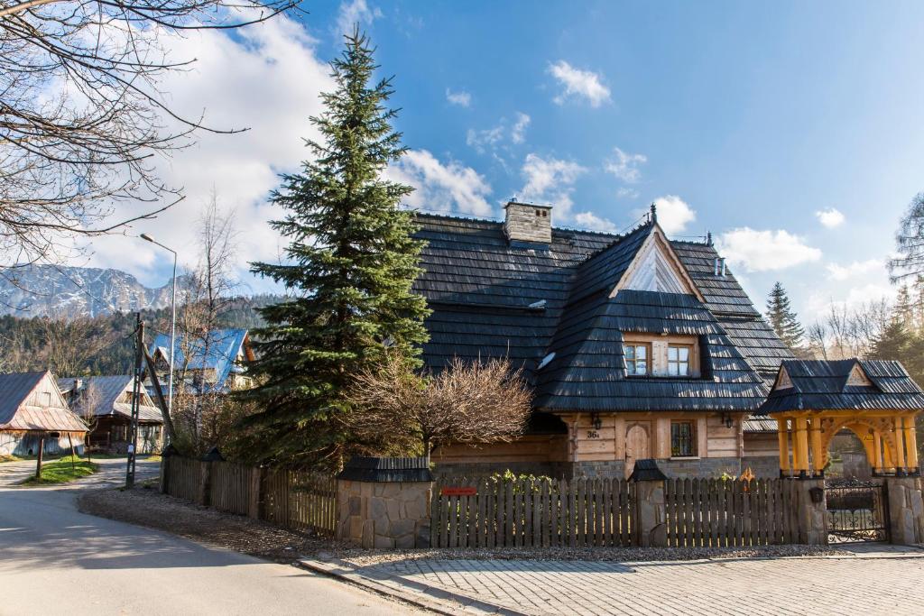 Budova, v ktorej sa vila nachádza