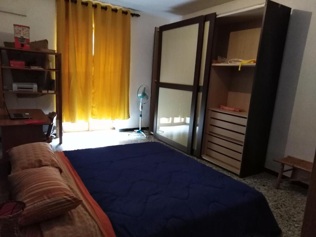 Postel nebo postele na pokoji v ubytování colors house