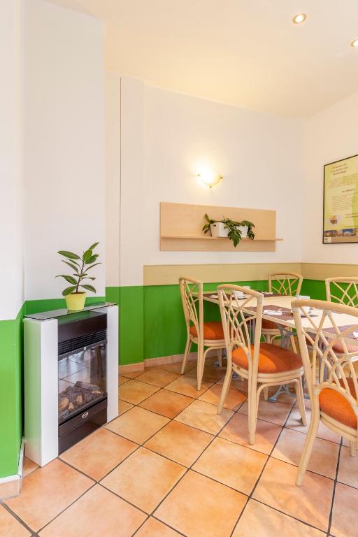Kuchyň nebo kuchyňský kout v ubytování Hotel Markgraf Leipzig