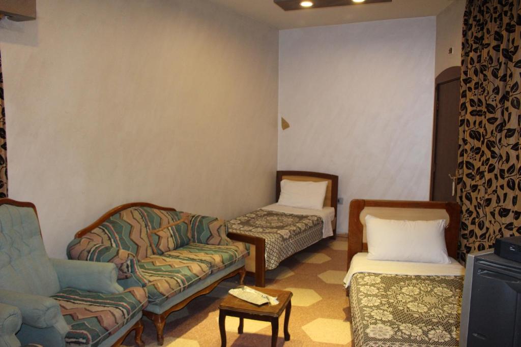 Arab Tower Hotel - Budget Twin Room