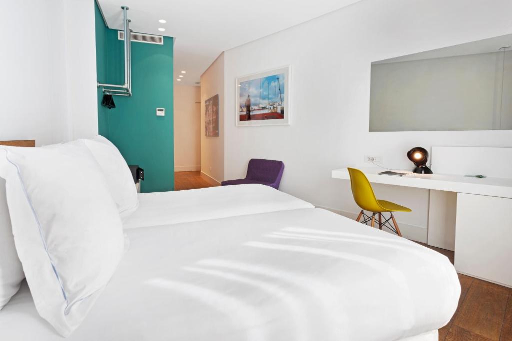 One Shot Prado 23 - Double Or Twin Room With Balcony