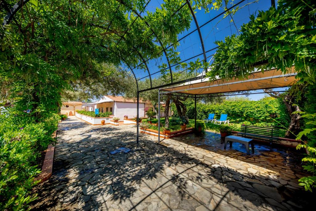 Zahrada ubytování Hotel Baia Del Capitano