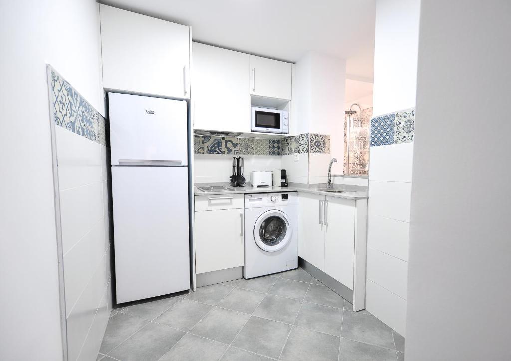 Edificio Conde 7- Plaza de la Merced by Málaga Planners - 9