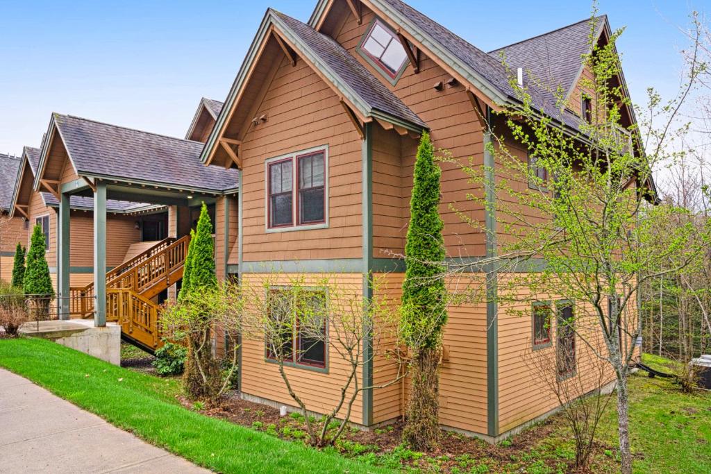 Castle Hill Condo, Cavendish, VT