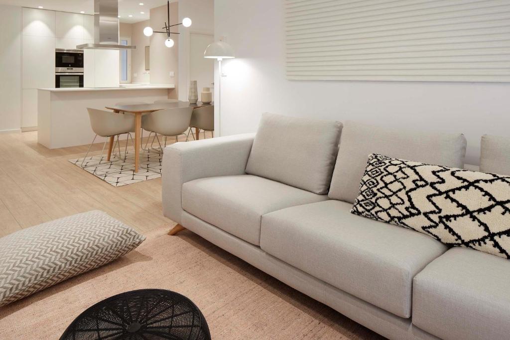 Posedenie v ubytovaní Avenida Suite by FeelFree Rentals