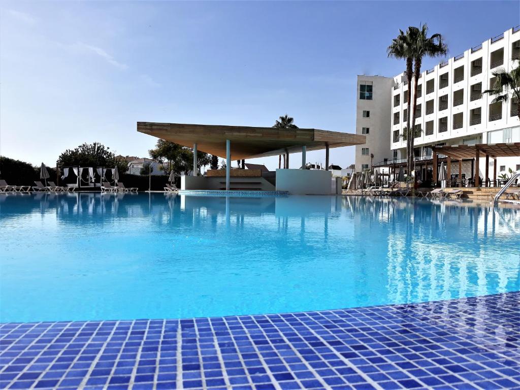 Bazén v ubytování AP Maria Nova Lounge - Adults Friendly nebo v jeho okolí
