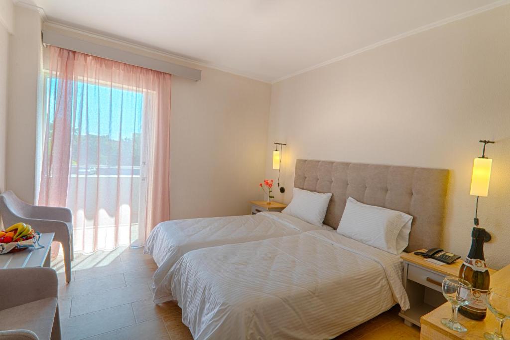 Livadi Nafsika Hotel