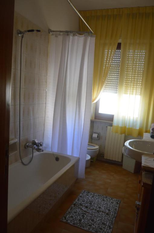 Koupelna v ubytování Appartamento in paese