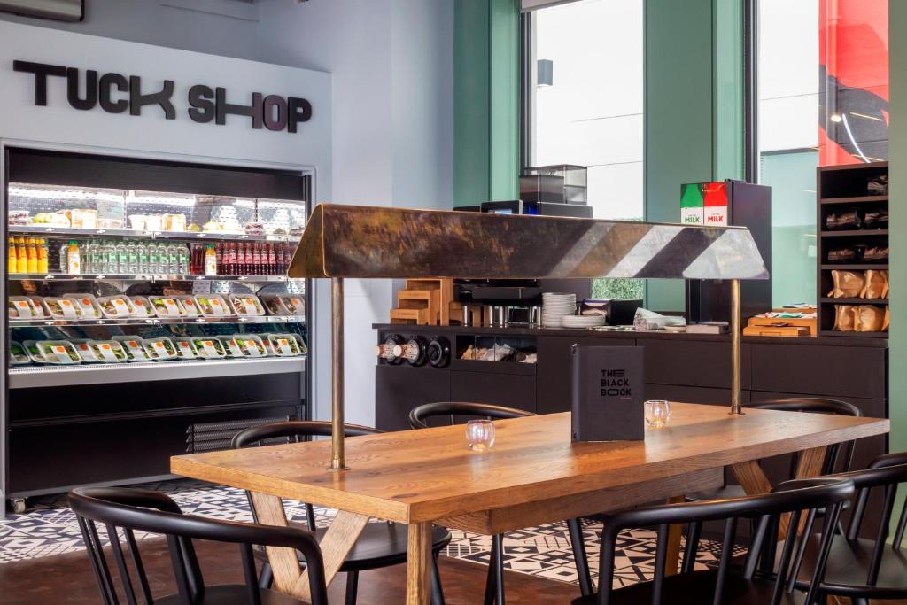 The Hendrick Smithfield - Resim 12