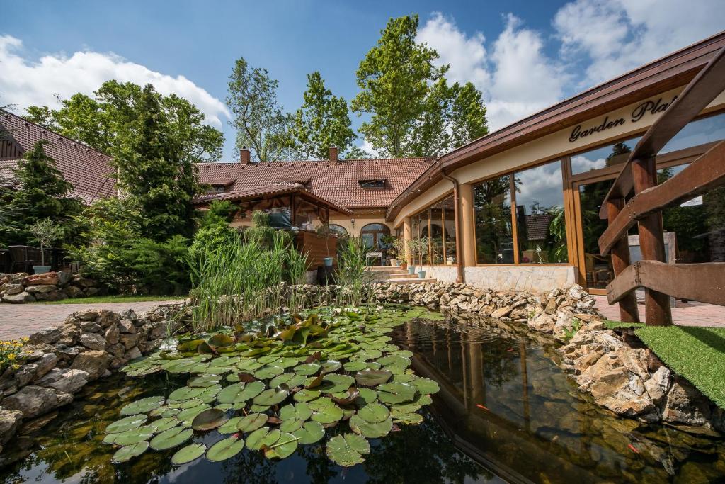 Zahrada ubytování Platan Garden Rooms & Restaurant