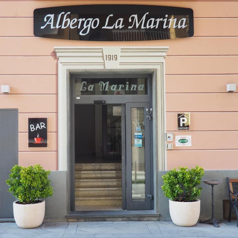 Exteriér nebo vchod ubytování Albergo La Marina B&B