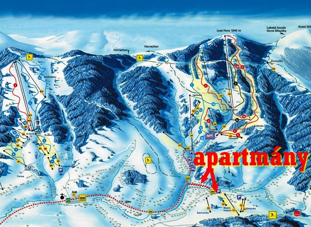 eine Karte eines Skiresorts mit einem Berg in der Unterkunft Apartmán 6 u sjezdovek in Rokytnice nad Jizerou