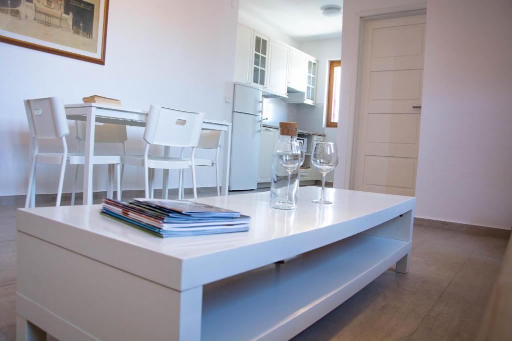 Kuchyňa alebo kuchynka v ubytovaní BUGA apartment in center of Mali Losinj