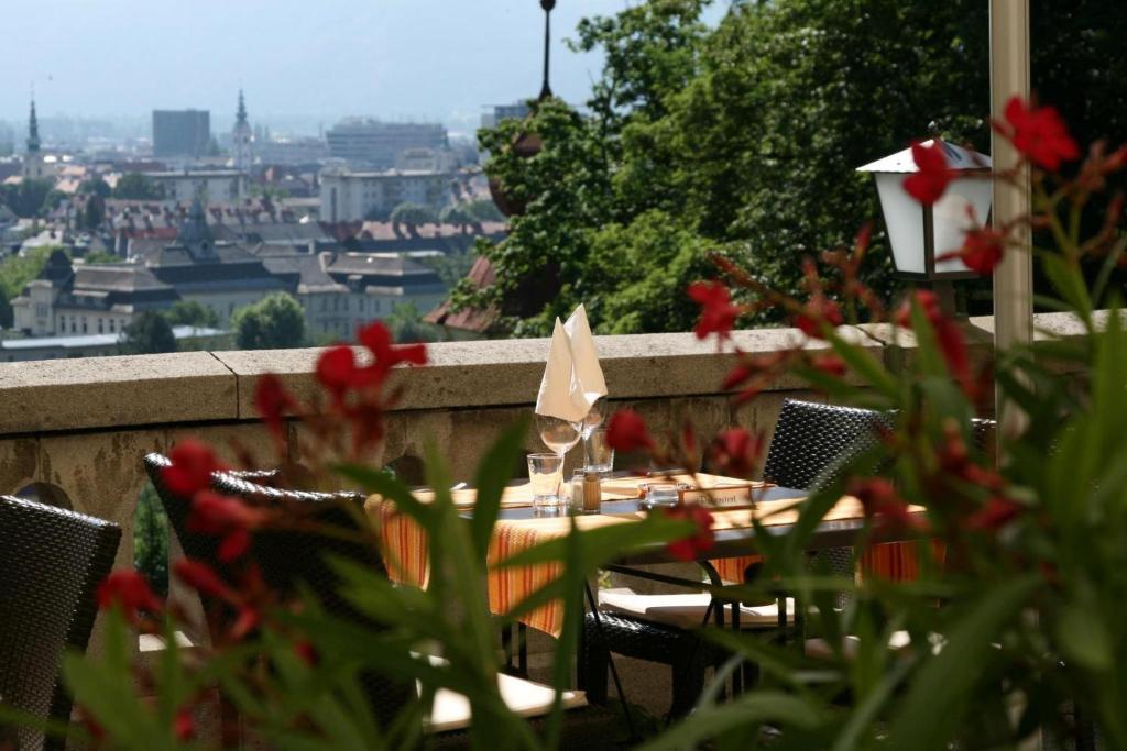 Hotel Restaurant Schweizerhaus - Resim 29