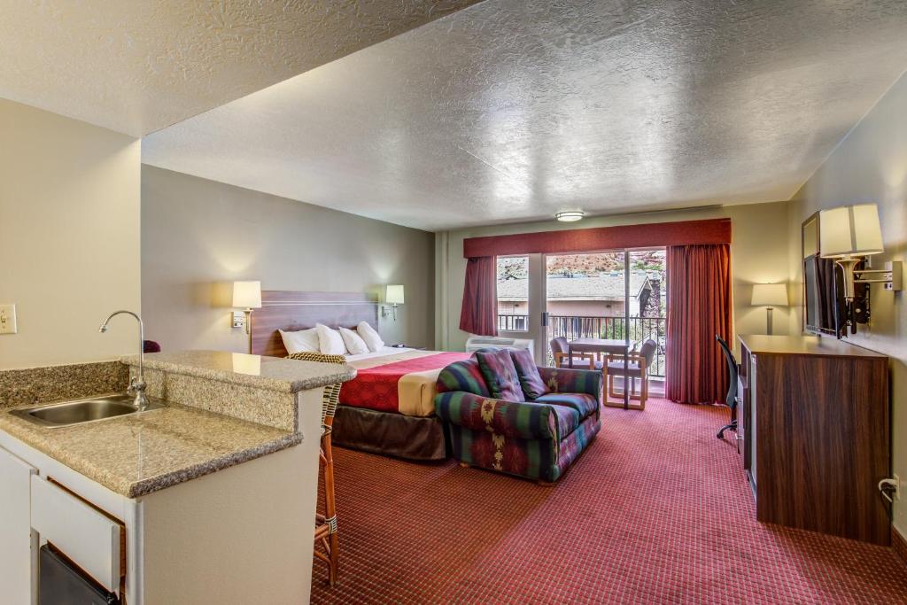 Posezení v ubytování Econo Lodge St George North - Near Pioneer Park