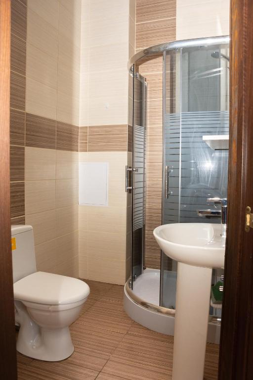 Koupelna v ubytování Monada Hotel & Hostel