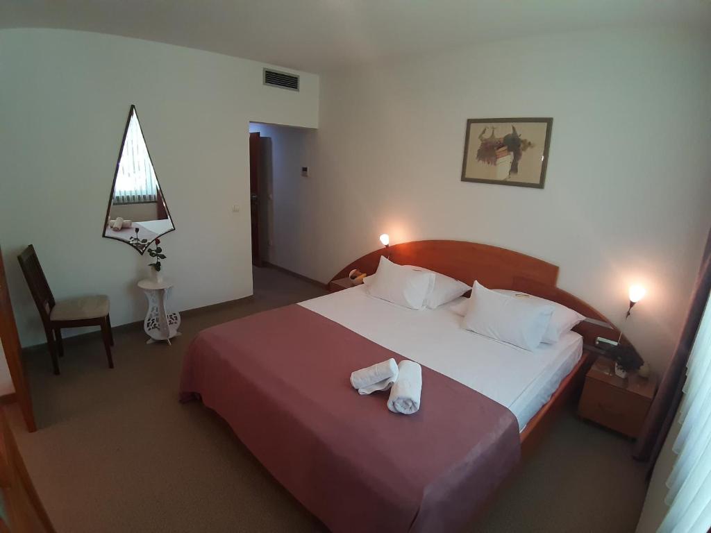Park Hotel - Standard Double Or Twin Room With Garden View