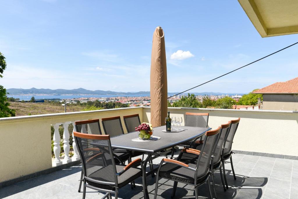 Luxury apartment Issa