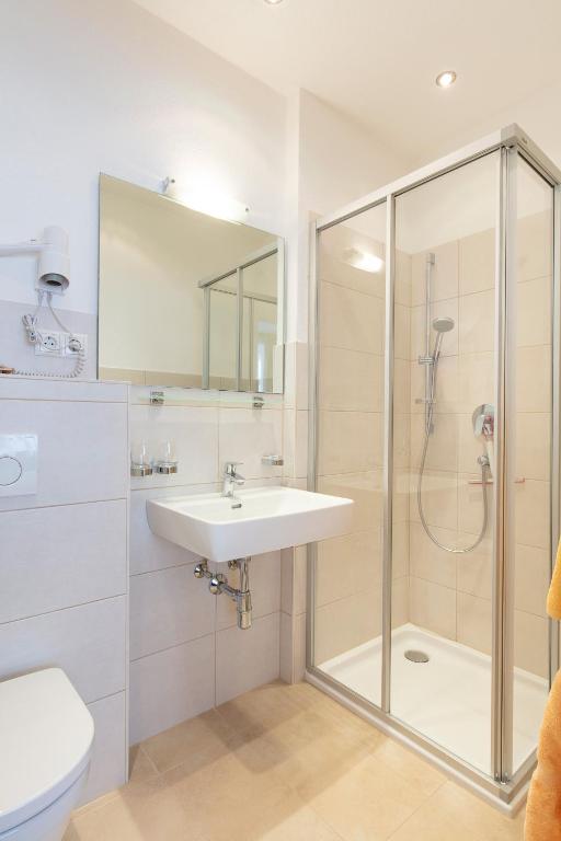 Łazienka w obiekcie Appartements Zirmhof