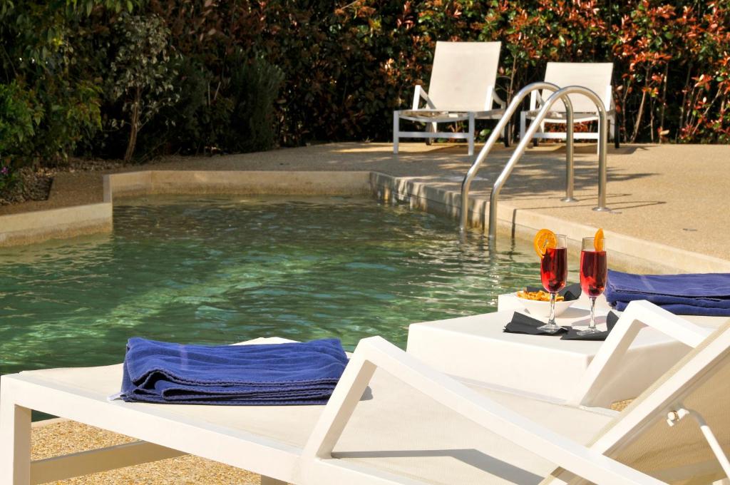 Bazén v ubytování Hotel Del Conte nebo v jeho okolí