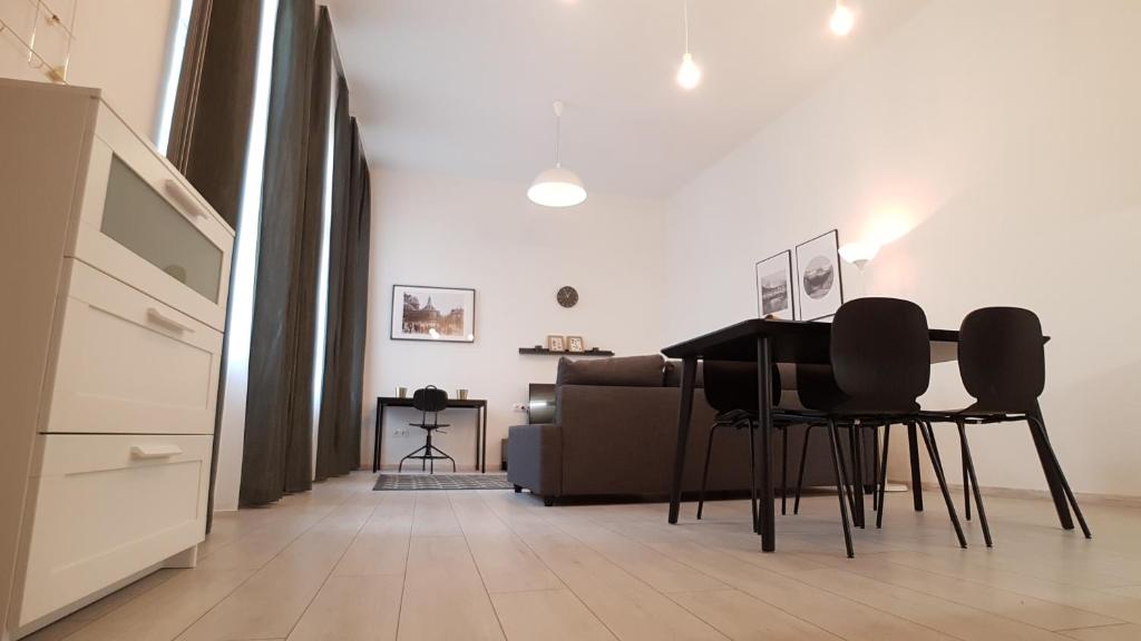 Kuchyň nebo kuchyňský kout v ubytování Piacsek Apartmanház