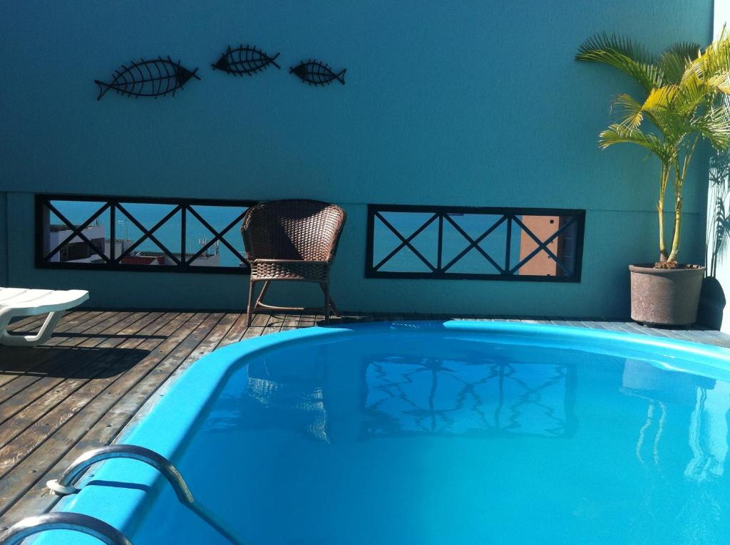  Azul Flat