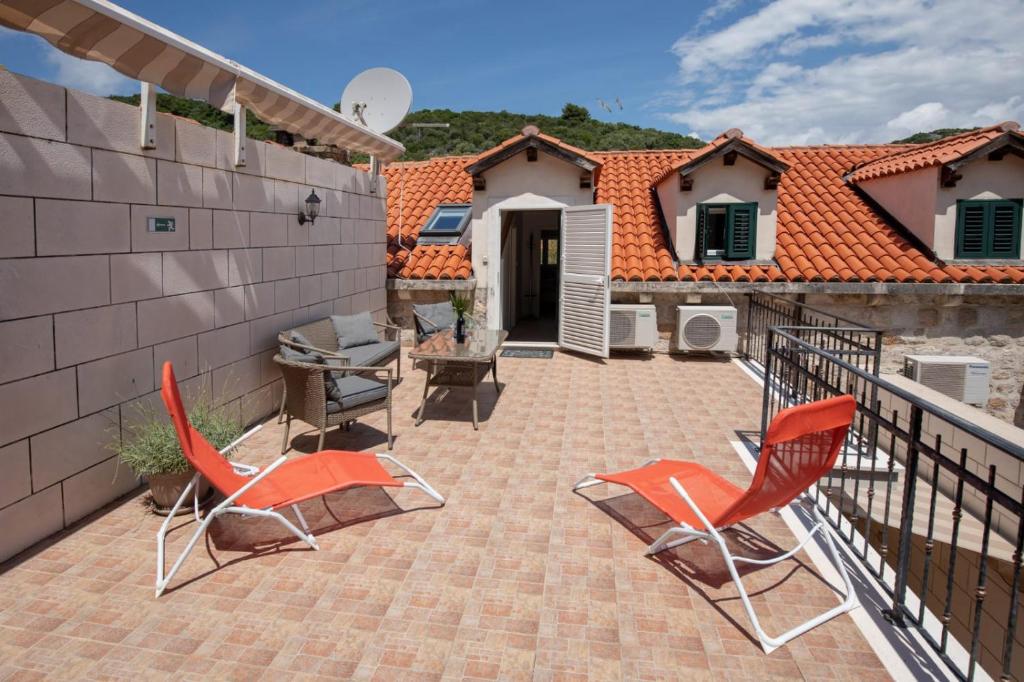 Emily Apartment - Apartamento Con Terraza