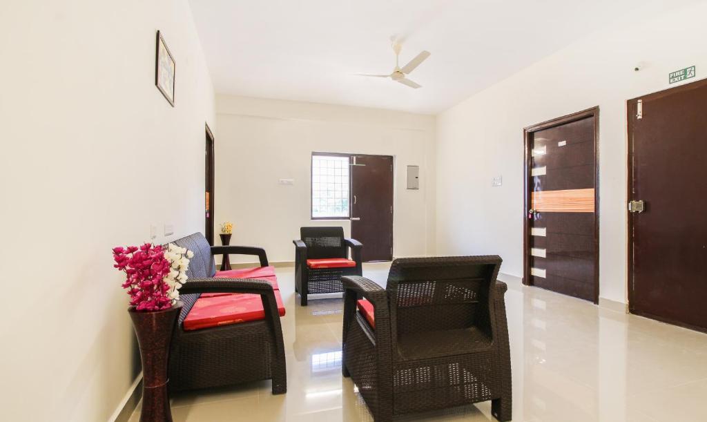 Posezení v ubytování Itsy Hotels Riyas Grand