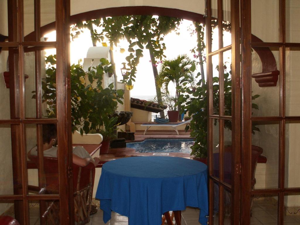 Bazén v ubytování Lindo Mar Resort nebo v jeho okolí