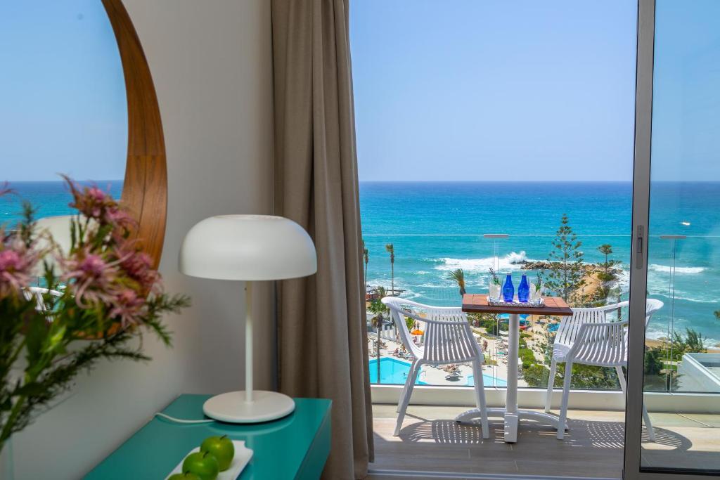 Leonardo Plaza Cypria Maris Beach Hotel & Spa - Deluxe Junior Suite Sea View