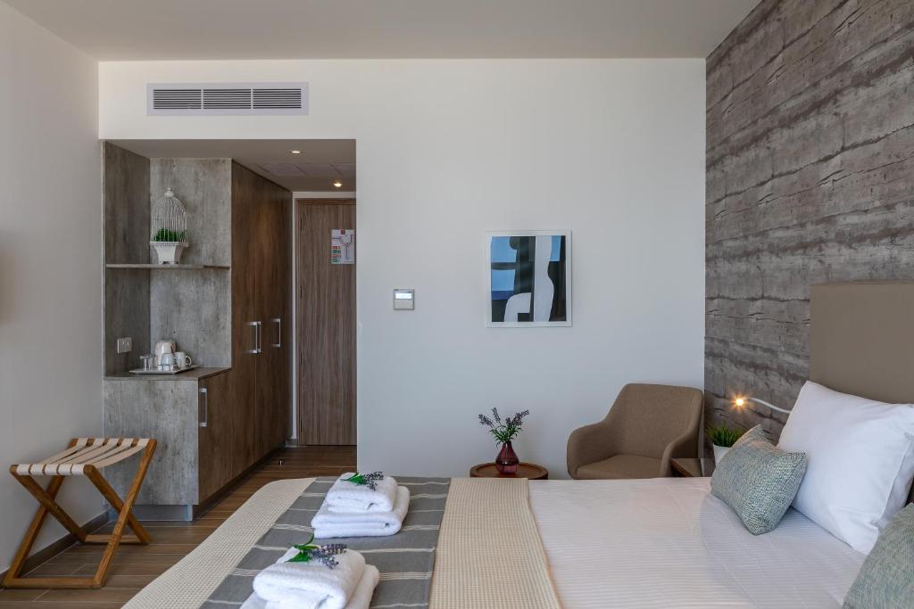 Leonardo Plaza Cypria Maris Beach Hotel & Spa - Premium Junior Suite Sea View