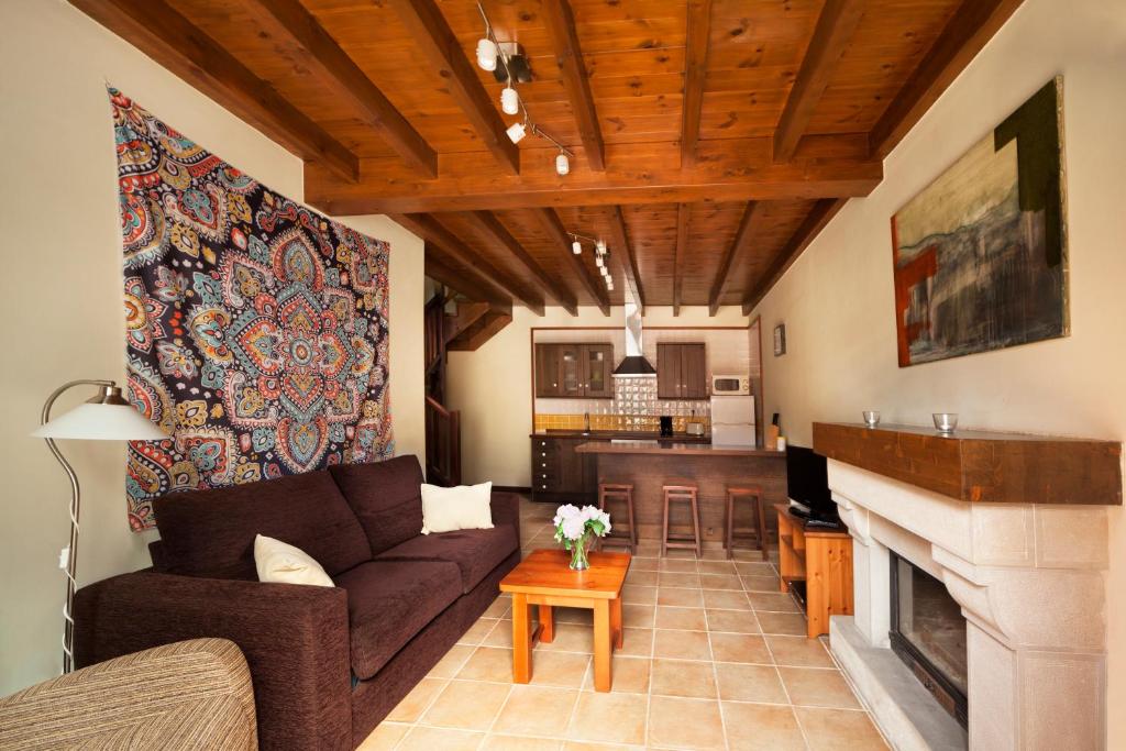Kuchyň nebo kuchyňský kout v ubytování Apartamentos La Calvera