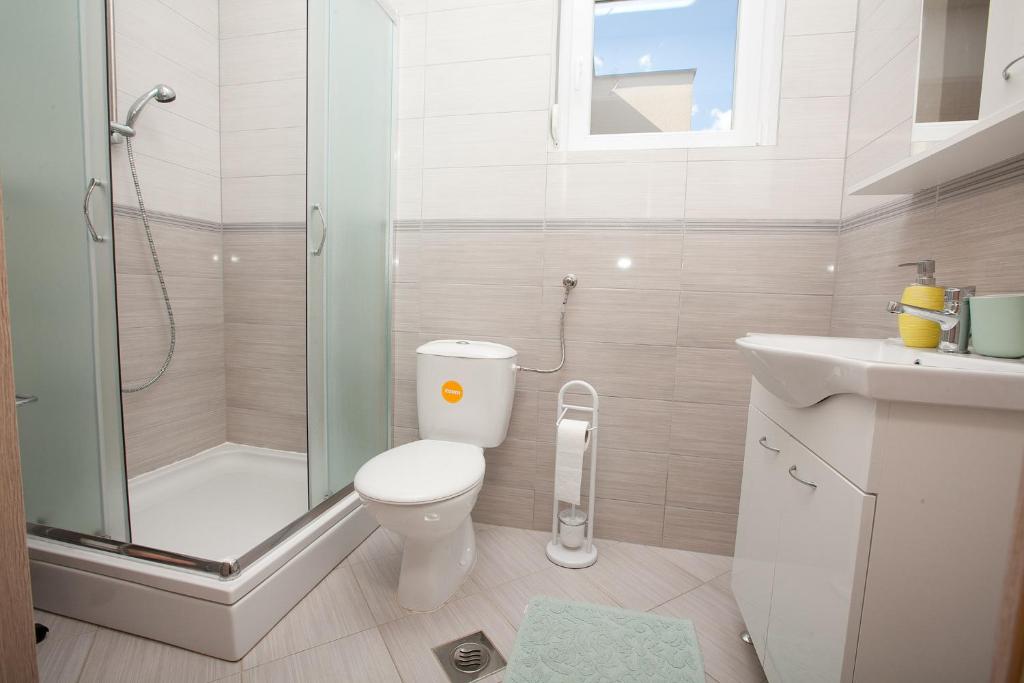 Koupelna v ubytování Apartmani Lea