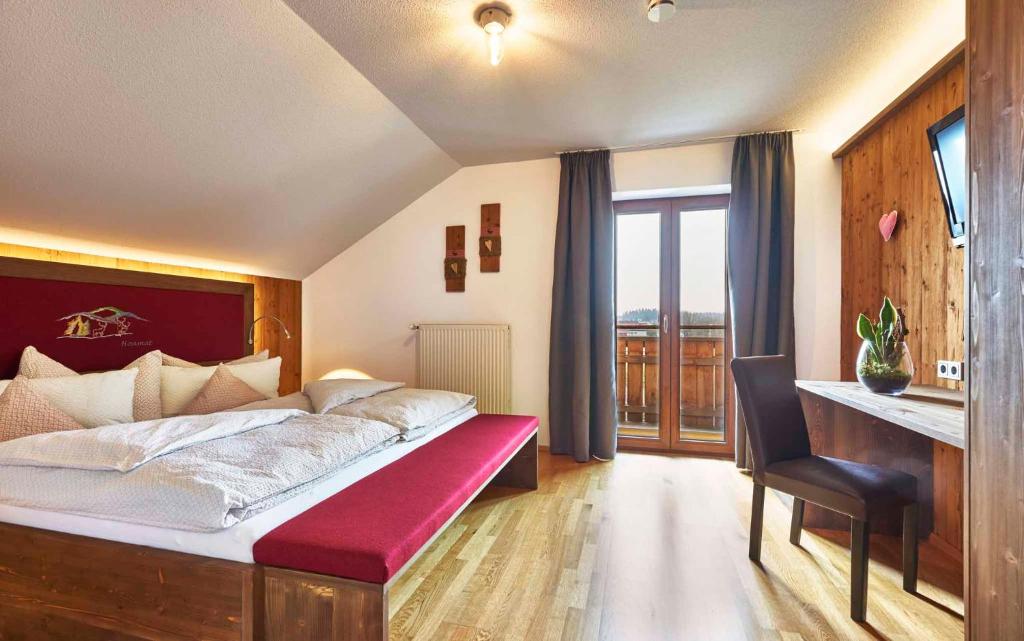 Postel nebo postele na pokoji v ubytování Schätzlhof OHG