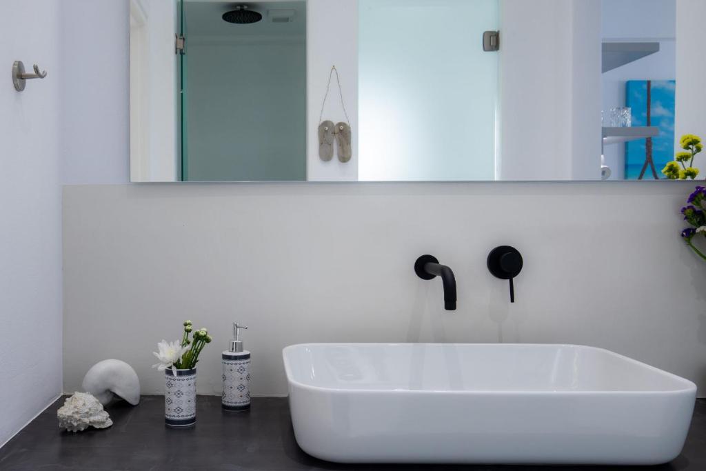 Arco Naxos Luxury Apartments - 7