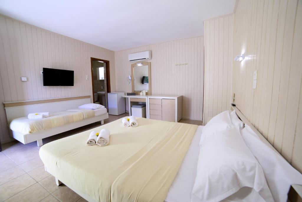 Idi Hotel - Habitación Triple Económica