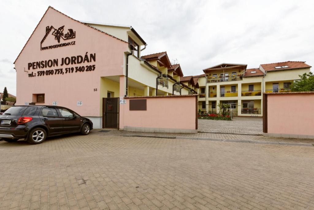 Budova, kde se penzion nachází