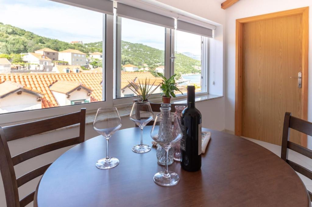 Emily Apartment - Apartamento Con Vista Al Mar