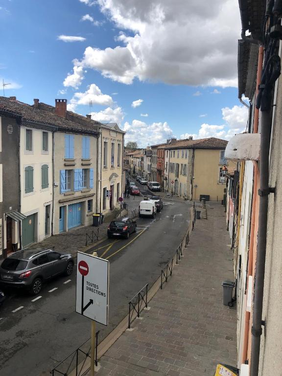 spacieux logement face à la Cité Médievale 5