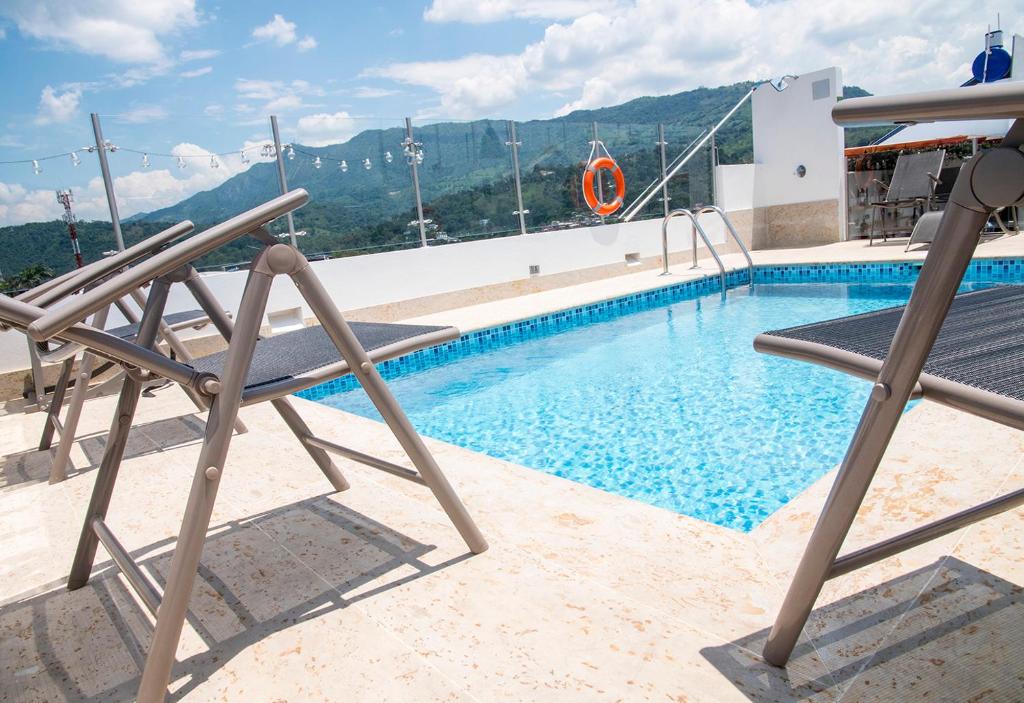 Nespecifikovaný výhled na hory nebo výhled na hory při pohledu z hotelu